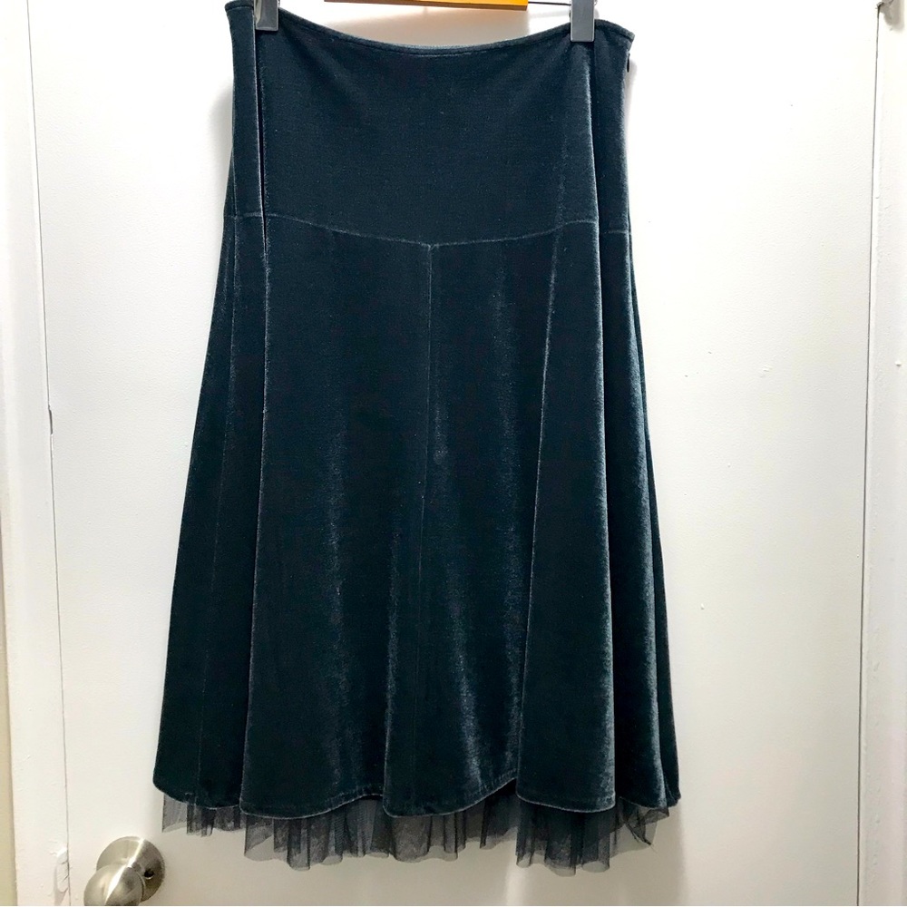 Danier valour velvet midi lined skirt size approx 4/6